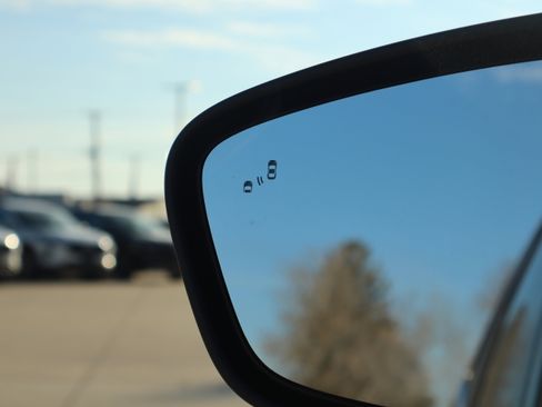 Used 2025 Ford Escape SE w/ PHEV Premium Package image 22