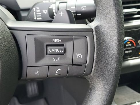 New 2025 Nissan Pathfinder S image 10