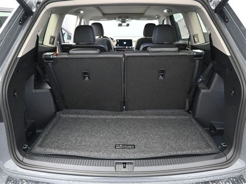 New 2026 Volkswagen Atlas SE image 12