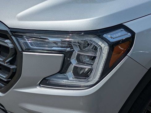 Used 2022 GMC Terrain AT4 AWD/4WD image 10