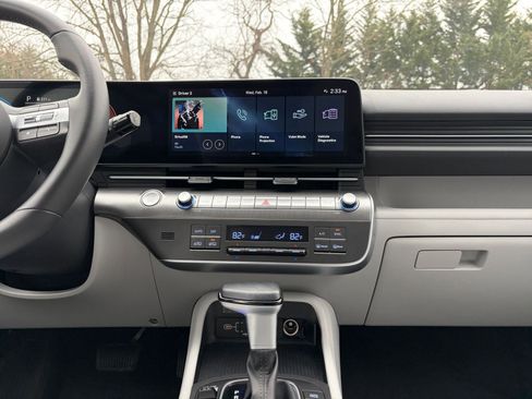 Used 2025 Hyundai Kona SEL image 17