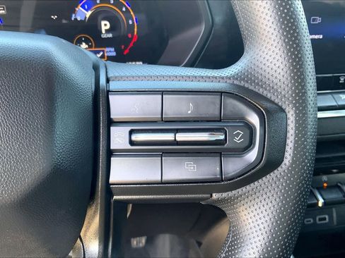 Used 2024 Chevrolet Colorado Trail Boss w/ Technology Package image 23