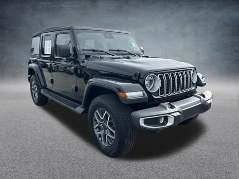 Certified 2025 Jeep Wrangler Unlimited Sahara AWD/4WD image 2