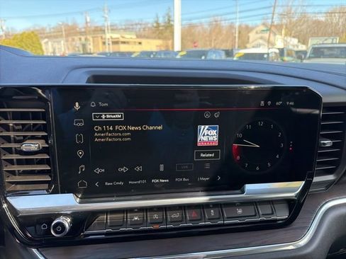 Used 2024 GMC Sierra 1500 SLT w/ SLT Premium Package image 17