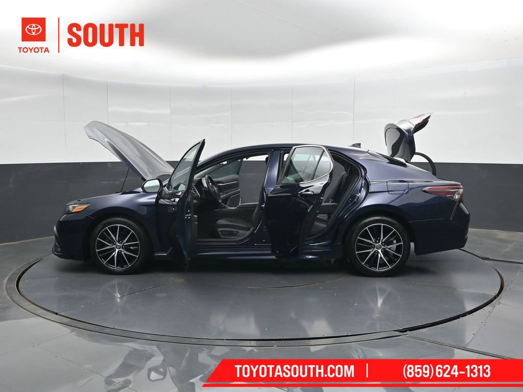 Used 2021 Toyota Camry SE FWD image 52