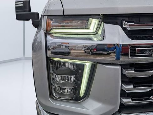 Used 2022 Chevrolet Silverado 2500 LTZ image 9