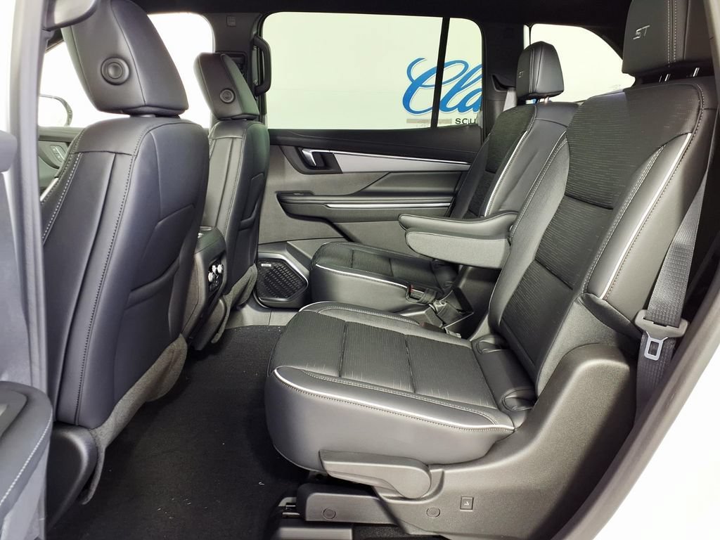 New 2026 Buick Enclave Sport Touring w/ Power Package FWD image 8