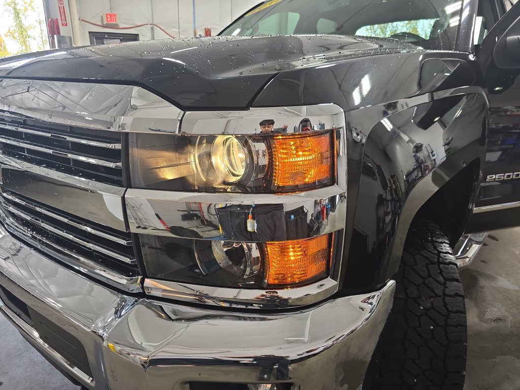 Used 2018 Chevrolet Silverado 2500 LTZ w/ Snow Plow Prep Package AWD/4WD image 34