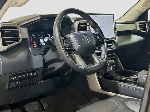 Used 2022 Toyota Tundra Limited image 7