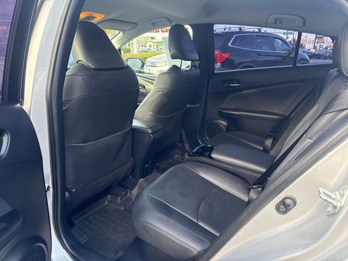 Used 2017 Toyota Prius Prime Advanced image 22