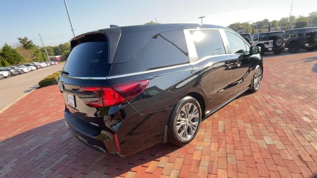 Certified 2025 Honda Odyssey Touring image 9