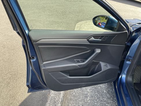 Used 2019 Volkswagen Jetta S w/ Driver Assistance Package FWD image 15