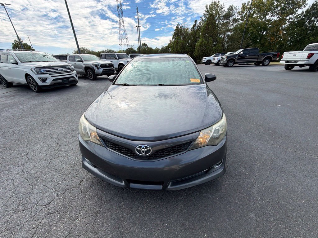 Used 2014 Toyota Camry SE FWD image 22