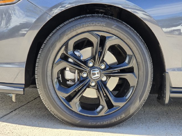 Used 2025 Honda Accord SE image 8