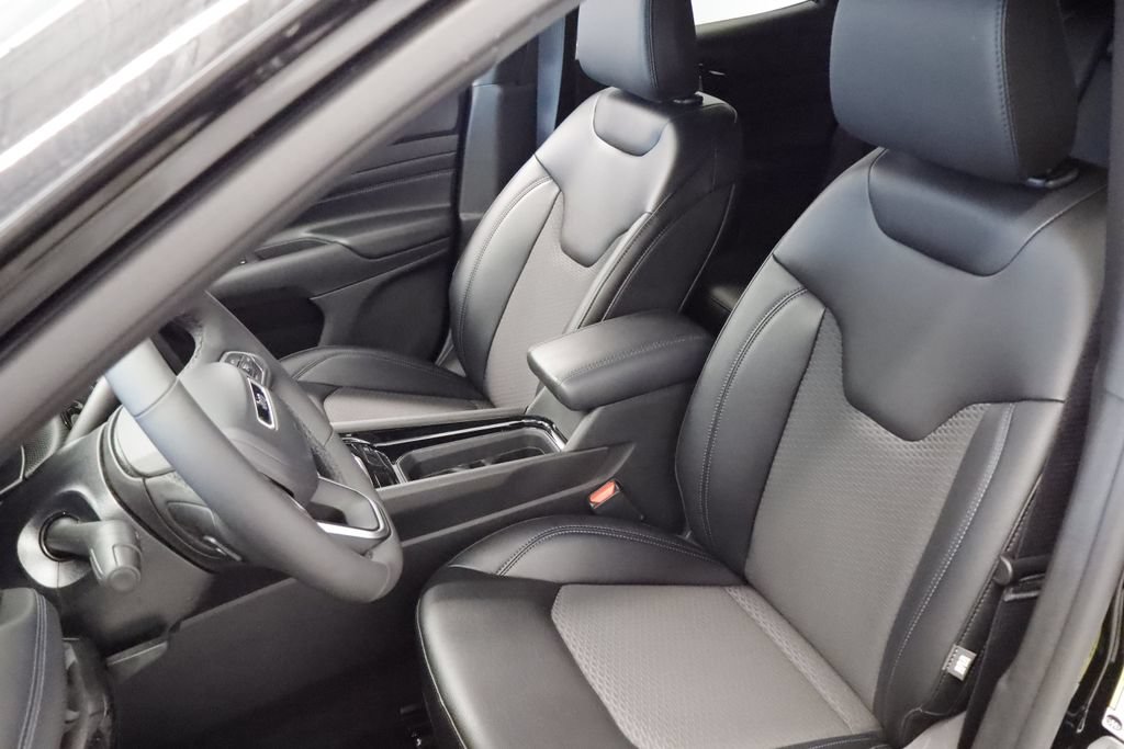 New 2026 Jeep Compass Latitude AWD/4WD image 15