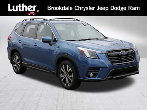 Used 2023 Subaru Forester Limited AWD/4WD image 1