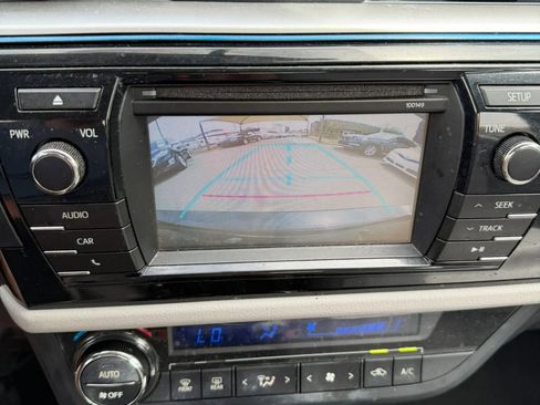 Used 2014 Toyota Corolla LE image 15