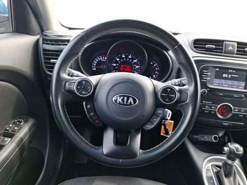 Used 2017 Kia Soul + w/ Designer's Package FWD image 12