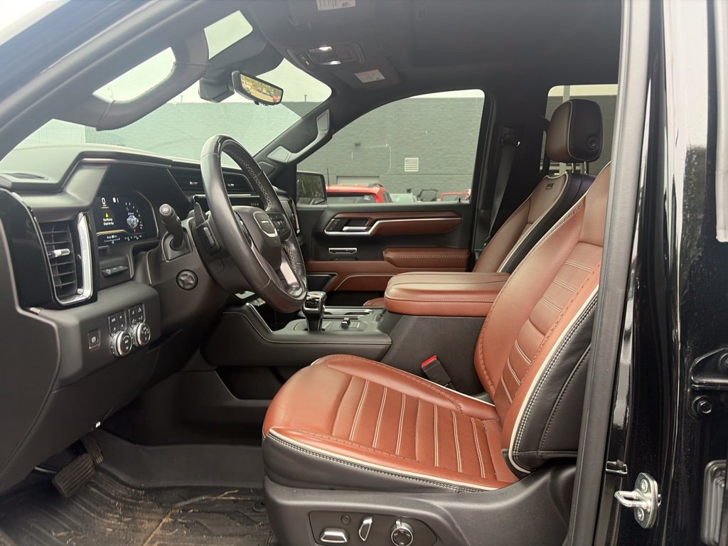 Used 2023 GMC Sierra 1500 Denali Ultimate AWD/4WD image 6
