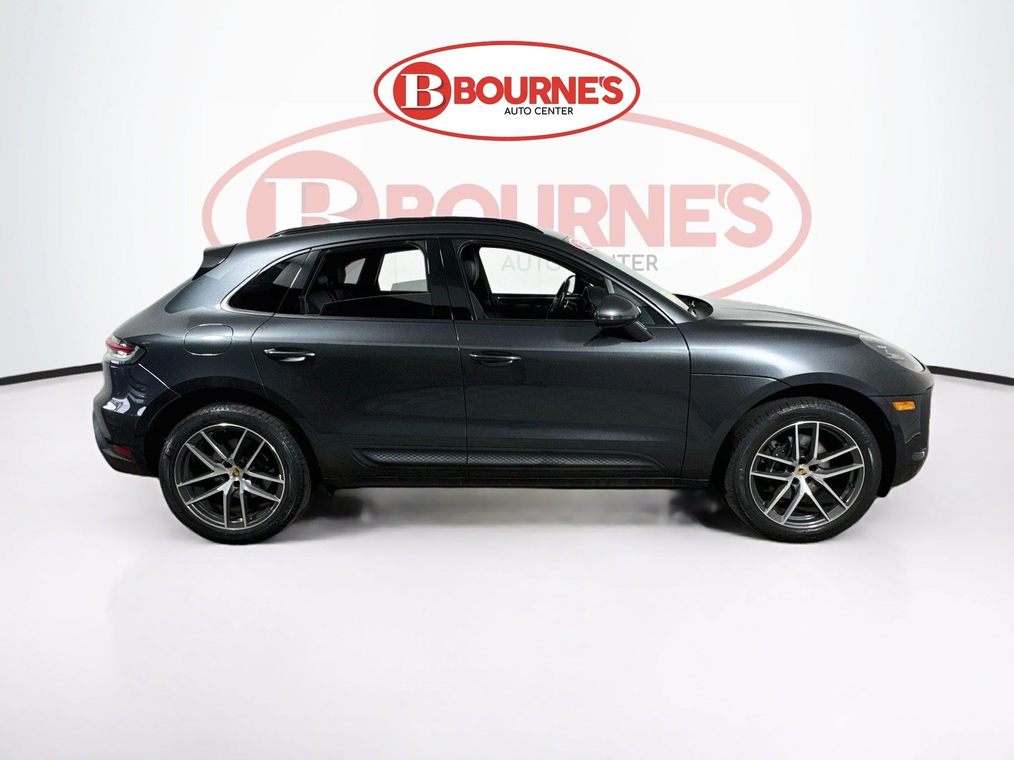 Used 2023 Porsche Macan AWD/4WD image 12