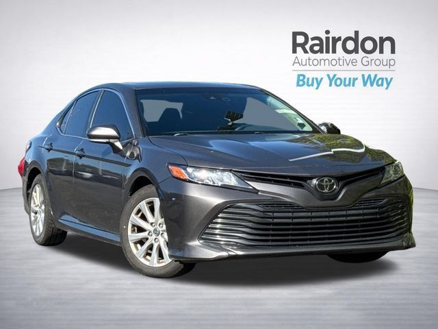 Used 2018 Toyota Camry LE w/ Moonroof Package FWD image 1
