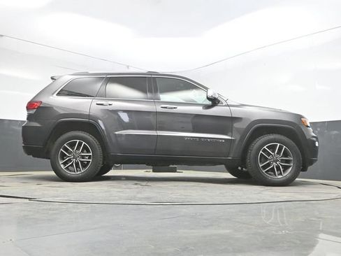 Used 2020 Jeep Grand Cherokee Limited w/ Luxury Group II AWD/4WD image 24