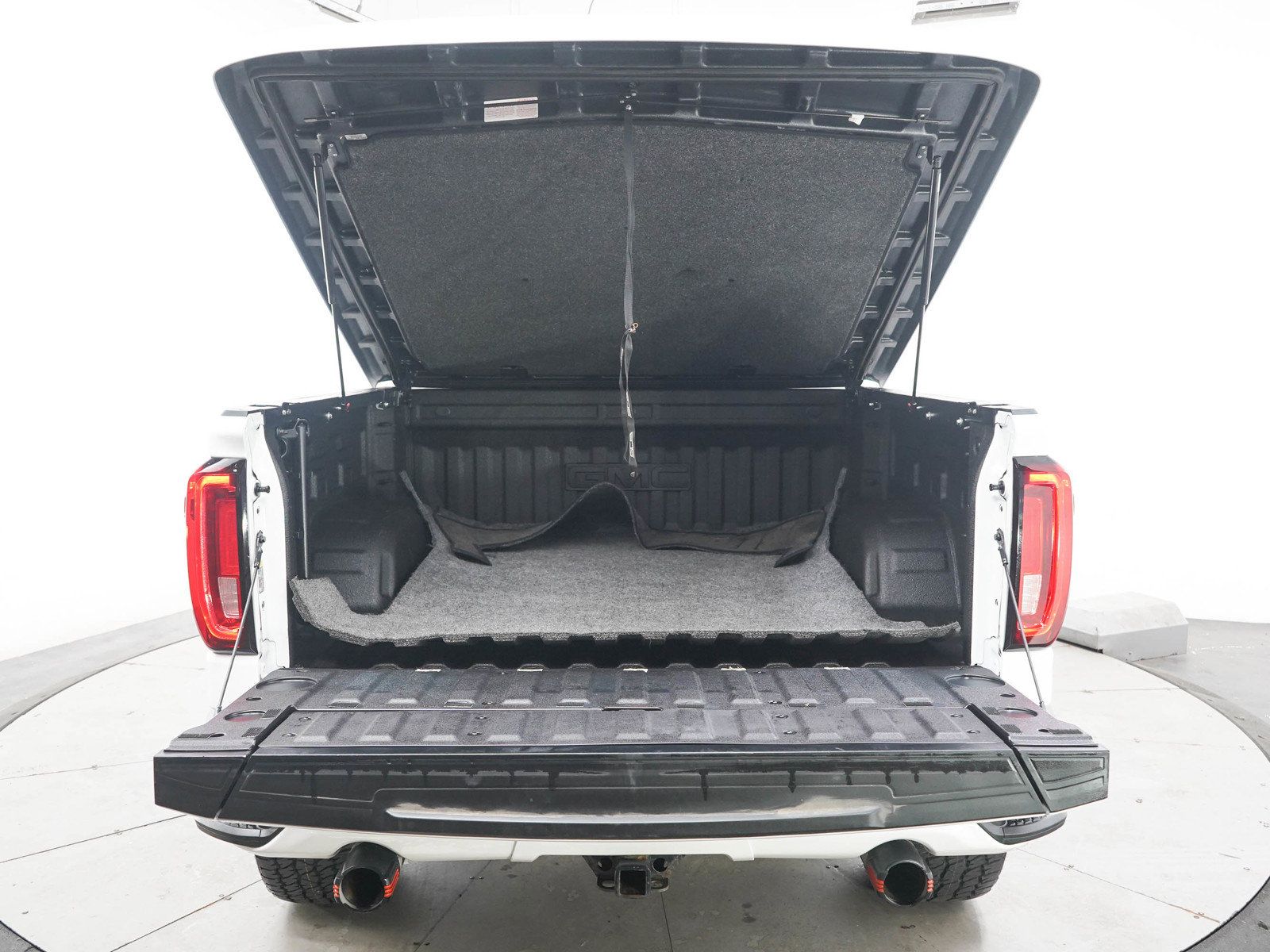 Used 2021 GMC Sierra 1500 SLT w/ SLT Premium Plus Package AWD/4WD image 15