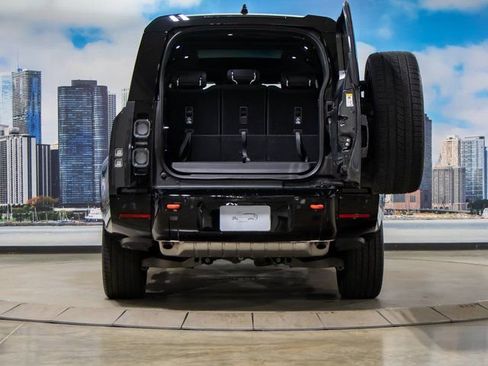 Used 2025 Land Rover Defender 130 X image 12