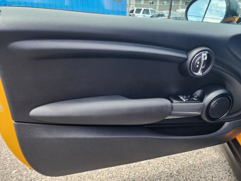 Used 2017 MINI Cooper 2-Door Hardtop FWD image 11