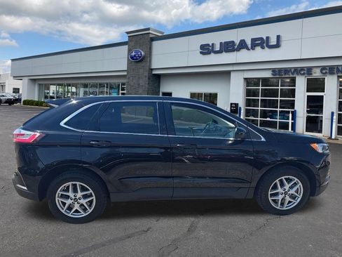 Used 2024 Ford Edge SEL AWD/4WD image 2