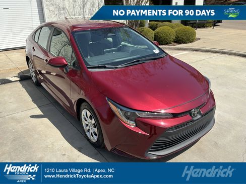 Used 2024 Toyota Corolla LE image 1