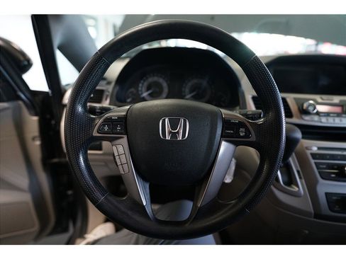 Used 2015 Honda Odyssey LX image 18