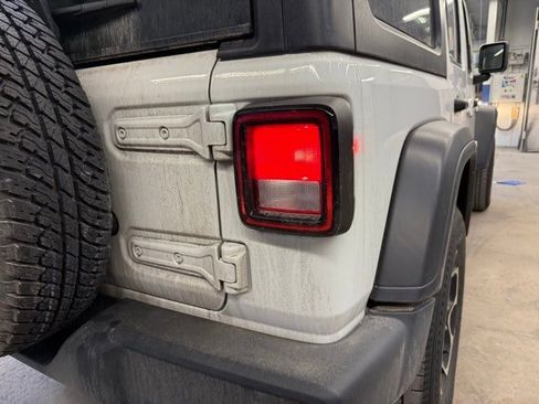 Used 2021 Jeep Wrangler Unlimited Sport image 34