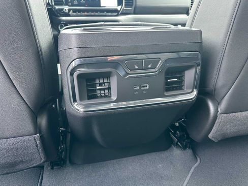 New 2025 GMC Sierra 3500 SLT w/ SLT Convenience Package image 22