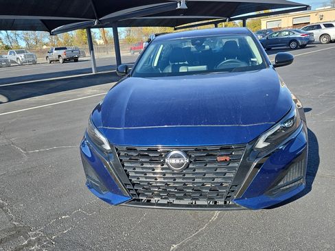 Used 2024 Nissan Altima 2.5 SR image 3