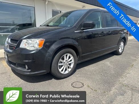 Used 2018 Dodge Grand Caravan SXT FWD image 1