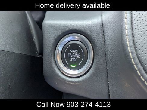 Used 2023 Chevrolet Suburban Premier image 16