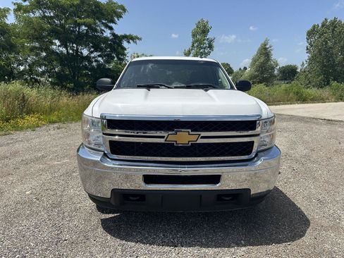 Used 2014 Chevrolet Silverado 2500 LT AWD/4WD image 8