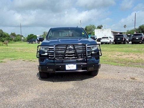 Certified 2024 Chevrolet Silverado 1500 LTZ w/ LTZ Convenience Package II AWD/4WD image 3
