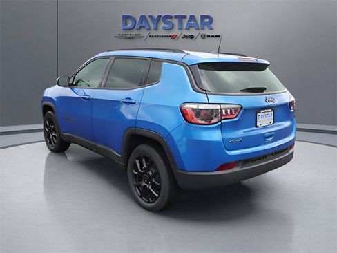 Used 2025 Jeep Compass Latitude w/ Altitude Special Edition image 20