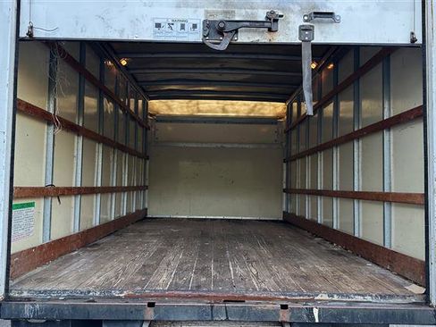 Used 2002 Ford E-350 and Econoline 350 Super Duty image 3