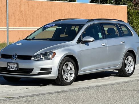 Used 2015 Volkswagen Golf TDI image 8