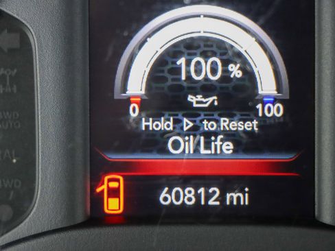 Used 2020 RAM 2500 Tradesman w/ Chrome Appearance Group image 17