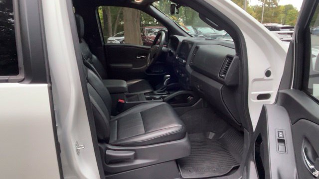 Used 2022 Nissan Frontier PRO-4X w/ Pro-4X Premium Package AWD/4WD image 11