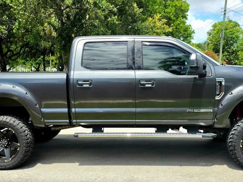 Used 2017 Ford F350 Lariat w/ Lariat Ultimate Package AWD/4WD image 7