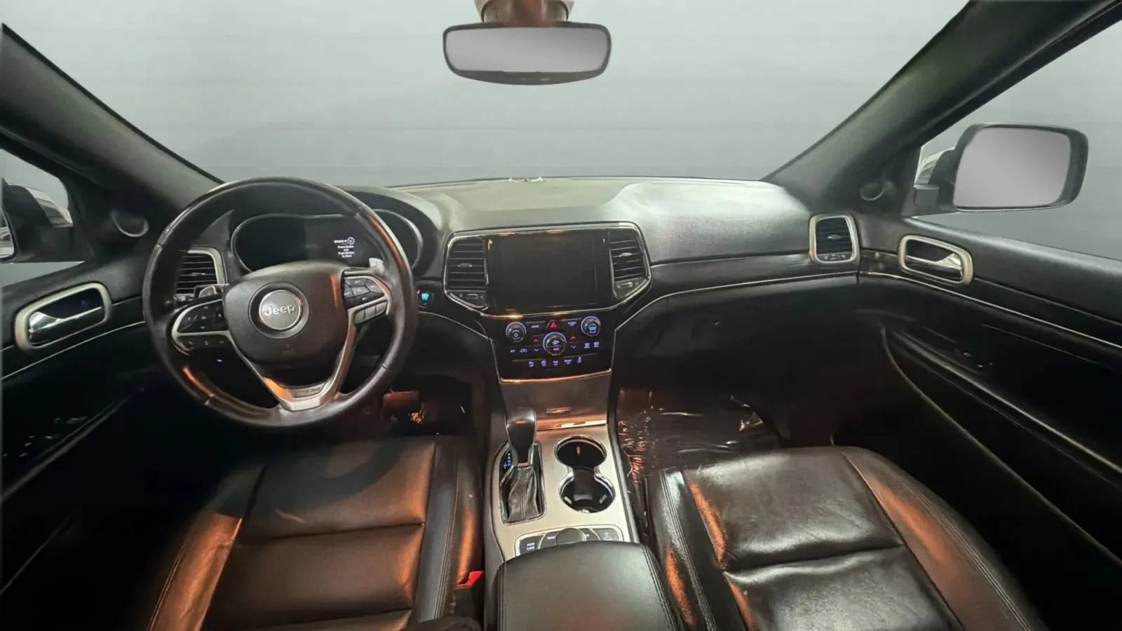 Used 2019 Jeep Grand Cherokee Limited AWD/4WD image 9