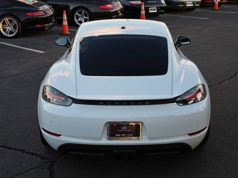 Used 2018 Porsche 718 Cayman image 15