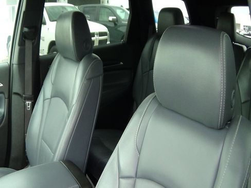 Used 2024 Buick Enclave Premium FWD image 21