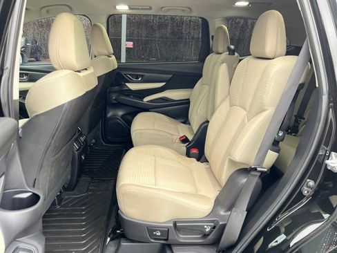 Used 2022 Subaru Ascent Premium w/ Convenience Package image 16
