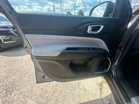 Used 2023 Jeep Compass Latitude w/ Sun and Sound Group AWD/4WD image 24